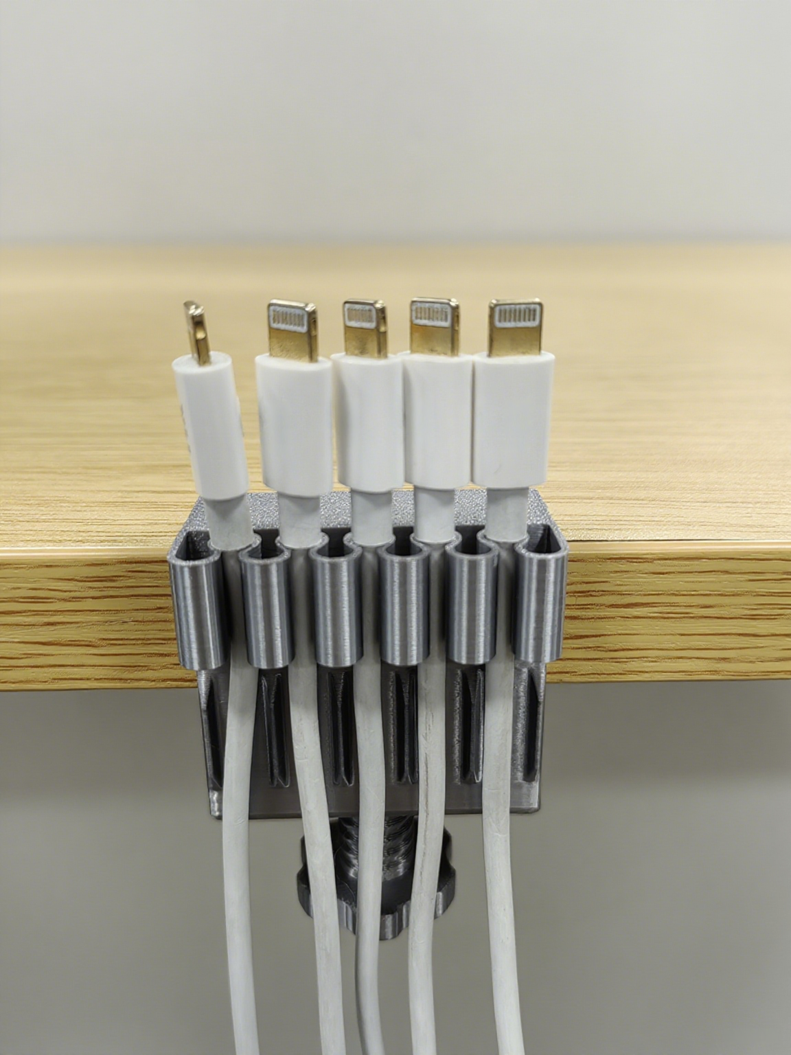 3D Printed Desk Cable Clamp | 5 Slots